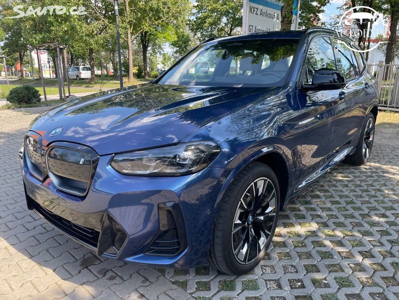 BMW iX3, Impressive*Panorama*HeadUp*